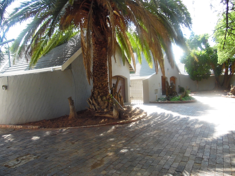 5 Bedroom Property for Sale in Bedelia Free State